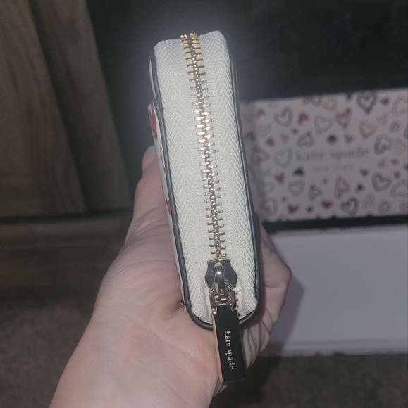 NWT KATE SPADE ♠️ WALLET - Picture 3 of 10